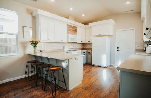 Chico House | Central Coziness - Steps from Chico's Hub
