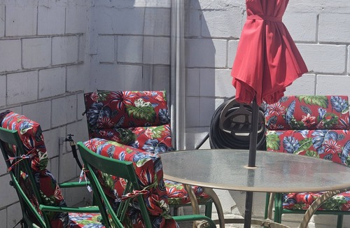 Nueva Ensenada House | Central, Modern, Fast Wi-fi. Beach, food, nightlife & market access w/in 3 km