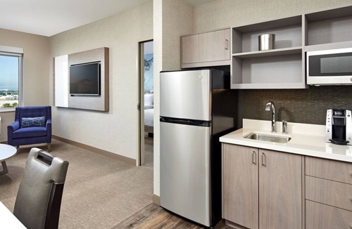 Anaheim Resort Resort | Centrally Located Near Disney World! 3 Beautiful Units, Pools, Onsite Dining!