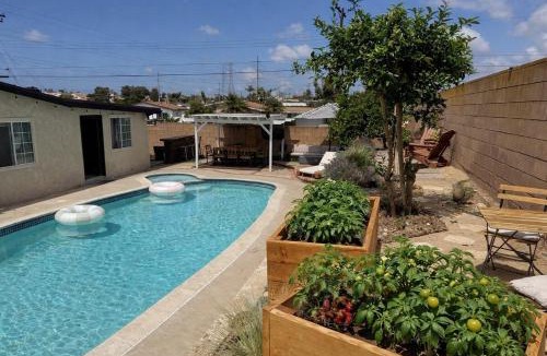 North Clairemont House | Centrally Located San Diego Oasis
