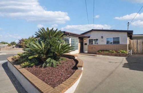 North Clairemont House | Centrally Located San Diego Oasis