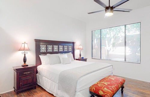 Campus Farm Apartment | Centrally Located Studio W/ Putting Green, Shared Pool, Fitness Gym & Free WiFi