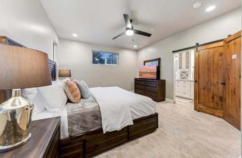 Tahoe Island House | Chalet Near The Tahoe Keys