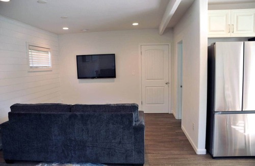 Upland House | Champagne Retreat in Upland