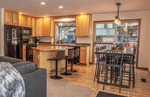 Tahoe Woods House | Chapel Haus by Hauserman Rental Group