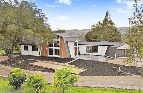 Sonoma House | Chardonnay Estate - 6 Suites in the heart of wine region 2 ml from Sonoma Square