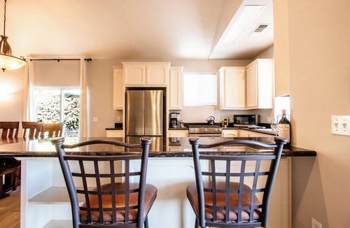Paso Robles House | Charm on Chestnut-Great Westside Location Close to Downtown!