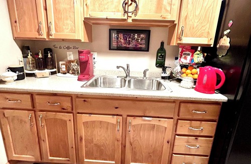 Snowbird House | Charming 1 bedroom basement with WiFi kitchenette, pool table in peaceful Murray