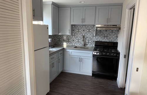 El Monte House | Charming 1-bedroom house with WiFi and AC in El Monte