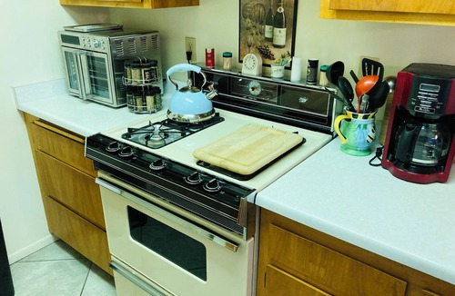Fort Mohave House | Charming 1-bedroom house with big yard, AC and WiFi in delightful Fort Mohave