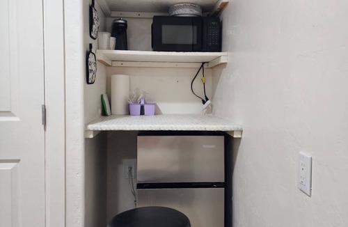 Bisbee Apartment | Charming 2 bed studio with BREATH taking views