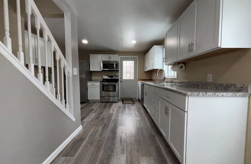 Anchor Bay Harbor House | Charming 2-bedroom house with WiFi, AC in quaint Chesterfield Twp