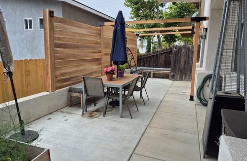 Stockton Apartment | Charming 2-bedroom apartment in wonderful San Diego with AC and free parking