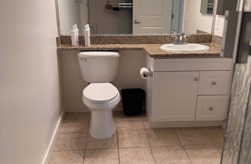 Stonegate Apartment | Charming 2-bedroom apartment with WiFi, AC in serene Irvine