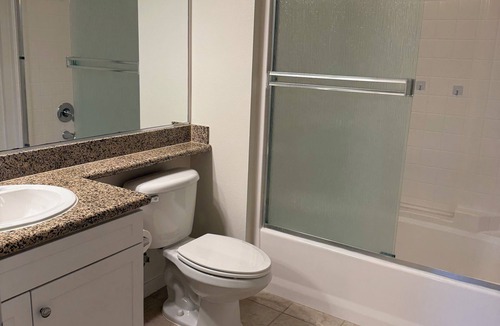 Stonegate Apartment | Charming 2-bedroom apartment with WiFi, AC in serene Irvine