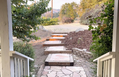Mariposa Cottage | Charming 2-bedroom cottage in rural Mariposa near Yosemite National Park