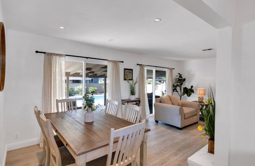 Southwest Anaheim House | Charming 2 bedroom home w/ Pool - Mins to DISNEY