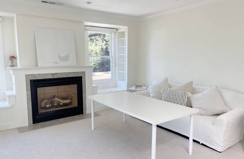 University South House | Charming 2-bedrooms with WiFi and AC in Downtown Palo Alto Near Stanford