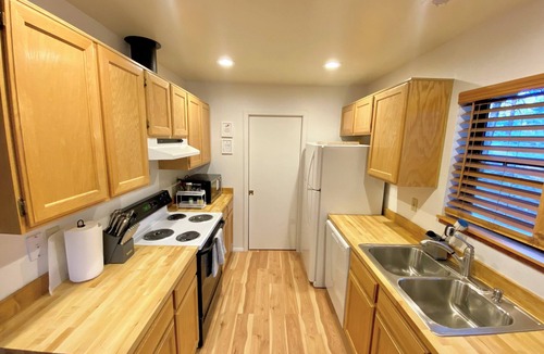 Williams House | Charming 3-Bedroom Forest Home near Williams & Flagstaff for Relaxing Stay