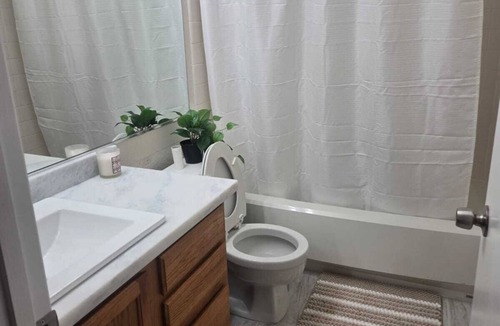Southwestern Sacramento House | Charming 3-bedroom house with AC in Sacramento