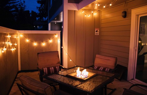 Pocket House | Charming 3-bedroom townhome with fitness room, Fast WiFi in Sacramento
