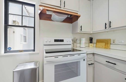 Old Palo Alto House | Charming 3B2B｜Flex-Lease｜Fully Furnished #42627