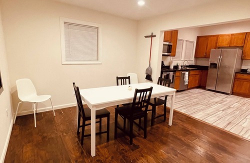 Prescott House | Charming 4-bedroom house in Emeryville perfect for your getaway