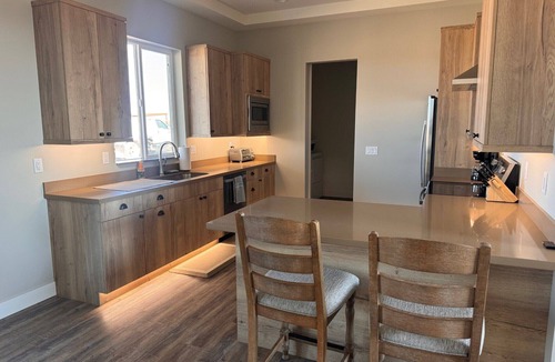 Wittmann House | Charming 4-bedroom house in Wittmann with up to 4 Stalls for your horses.