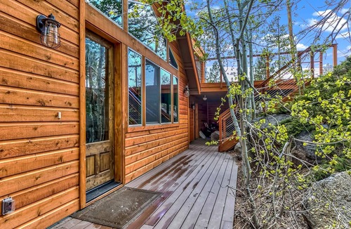 Upper Kingsbury House | Charming 5 Bedroom Luxury (SL416)