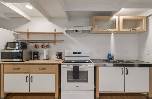 Chico House | Charming Avenue Guest House