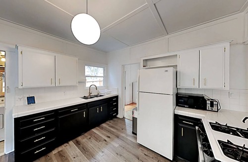 Morro Bay House | Charming Beach Cottage, 2 blocks from the water!