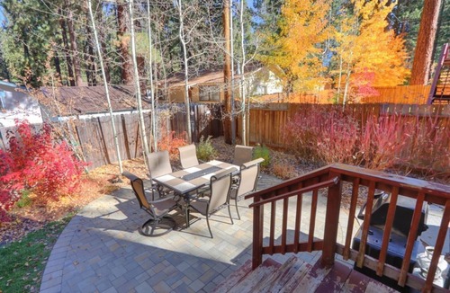 Bijou Pines House | Charming cabin in South Lake Tahoe (close to lake + hot tub + yard)