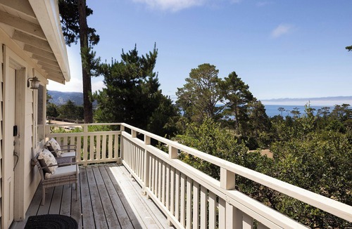 Northwest Carmel House | Charming Carmel Cottage Ocean & Mntn Views Walkable to DT Carmel