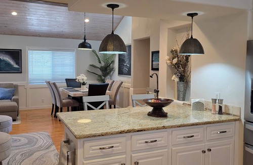 Capistrano Beach House | Charming Coastal Retreat New Remodel - 3BR 3 BA Near Dana Point Harbor & Beaches