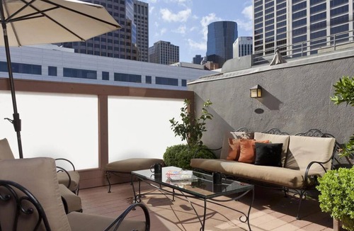 South Beach Hotel | Charming Embarcadero Room Near Ferry, Oracle Park & Painted Ladies