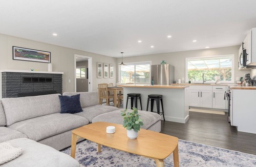 Southeast Eugene House | Charming Eugene Bungalow: Perfect for college sports fans & outdoor enthusiasts