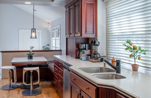 Eugene House | Charming home with pet-friendly garden space and new hot tub!