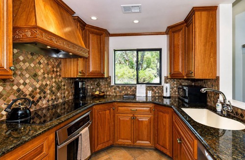 Napa Condo | Charming Napa condo with 3 beds, garden view at Silverado