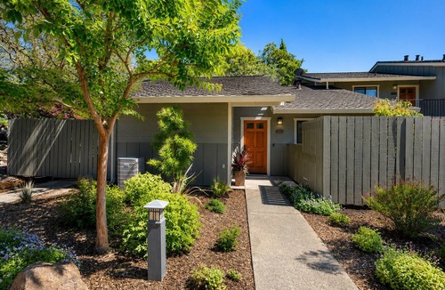 Napa Condo | Charming Napa condo with 3 beds, garden view at Silverado