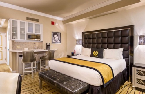 Winchester Resort | Charming resort with 1 bedroom and WiFi, fitness room in delightful Las Vegas