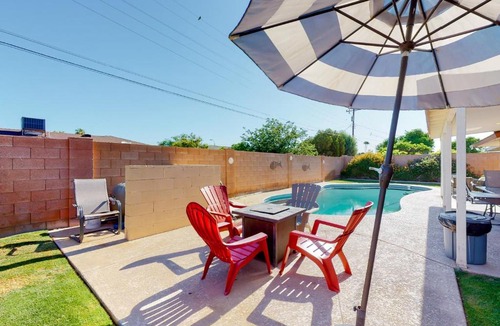 Scottsdale Country Acres House | Charming Retro Gem