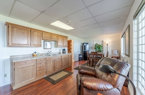 Trinidad Apartment | Charming suite with ocean & beach views, upscale furnishings & grill - near town