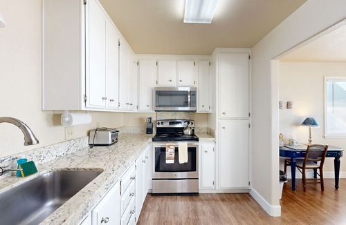 Cayucos House | Charming, two-story home with deck, grill, and ocean views