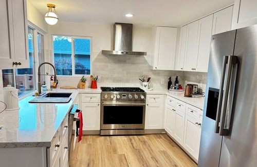 Santa Rosa House | Charming "Valley of the Moon", wine country home on the golf course!
