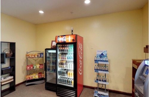 Newark Apartment | Chase Suite Hotel Newark- Fremont-A 18 Drive Minutes to Levi's stadium