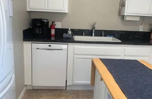 Grover Beach House | Cheerful 3br, 2ba just blocks to the beach!