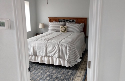 Kanab House | Cheerful One Bedroom Bungalow