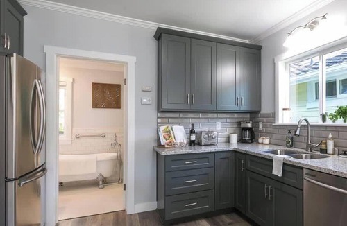 Capitola House | Cherry Cottage in Capitola