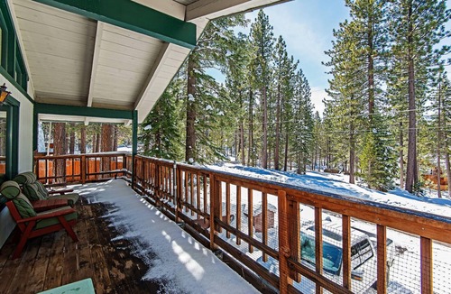 Country Club Estates House | Cherry Hills Cabin | Sleeps 6, No Pets, Family Fun!