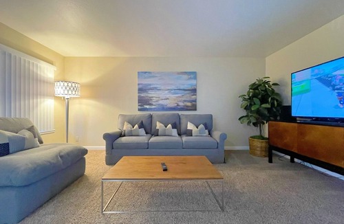 Redwood City Apartment | Chic 2 BDR apartment in Redwood City, CA
